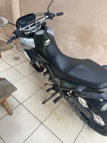 Vendo XRE 300, 2017.