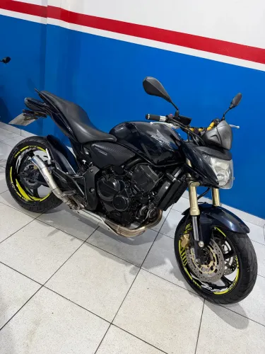 HORNET 600 2011