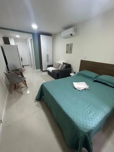 Flat Jardim Amália mobiliado, com eletros , ar . Completíssimo!