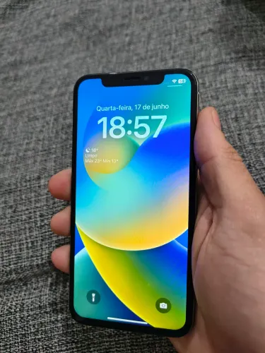 iPhone X