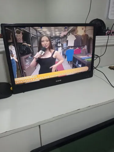 TV CCE DE LED 28 interessado chamar no whatsapp *37