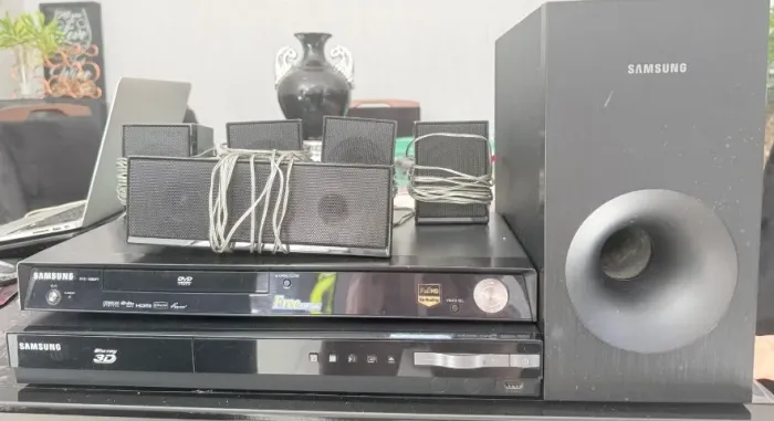 Home Theater Samsung Completo + Blu-ray 3D + DVD HDMI (COM CONTROLES)