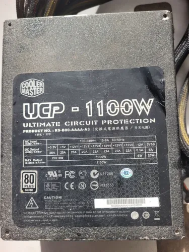 Fonte Cooler Master UCP 1100W 80 plus sem cabo sem teste no estado