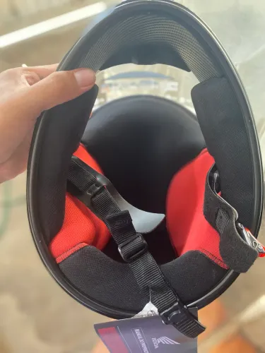 VENDE CAPACETE ORIGINA HONDA - MODELO HFS 2025