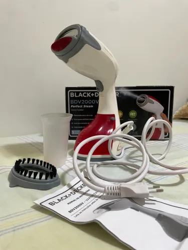 Ferro vaporizador de roupas portátil Black decker