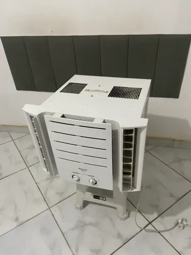 Ar condicionado 7,5k Btu de Janela