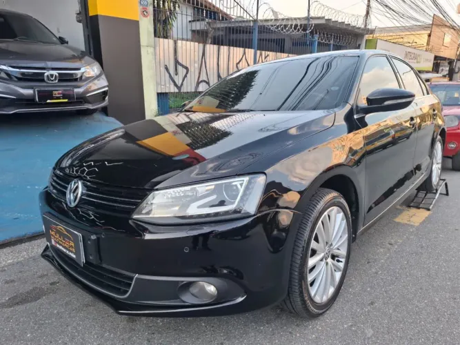 Volkswagen Jetta Highline 2.0 TSI 16V 4P Tiptronic 2013
