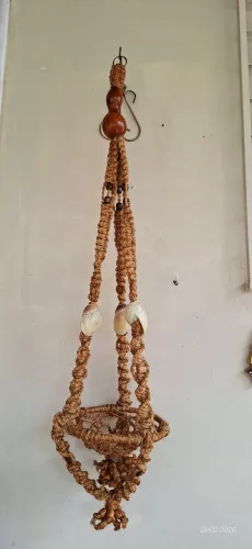 Enfeite em sisal e conchas 110cm