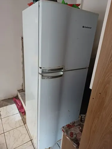 Vendo Geladeira continental