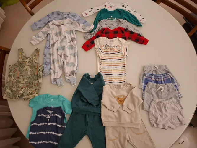 Kit 19 peças roupa bebê 9 meses (moletons, bodies, camisetas, shorts, macacões)