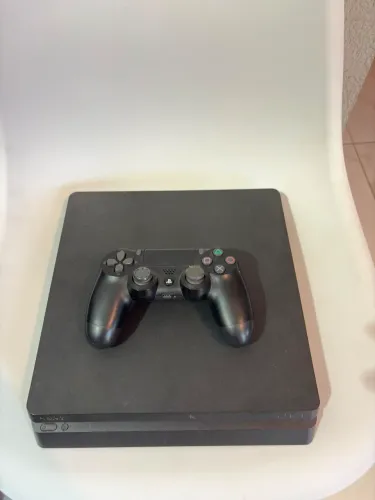 Playstation 4 c/ 9 jogos originais + 1 controle