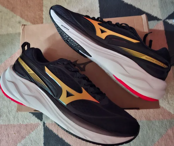 Tênis Mizuno Tamanho 43