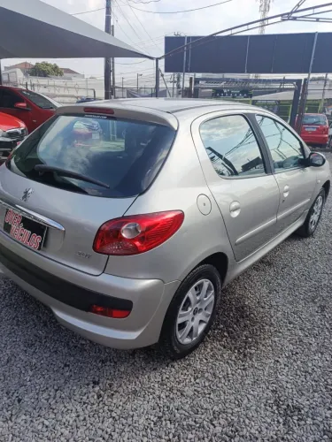 Peugeot 207 XR 1.4 Flex 8V 5P 2011