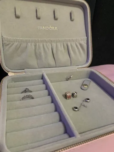 Kit: Porta-joias + berloques + trava de segurança e anéis em prata 925 