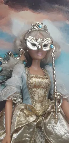 Boneca cinderela Disney baile de máscaras comprada nos EUA