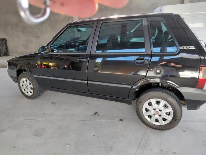 Fiat Uno Mille Celeb/celeb.econ 1.0 F.flex 4P 2010