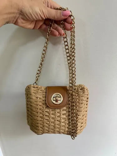 Bolsa Renner