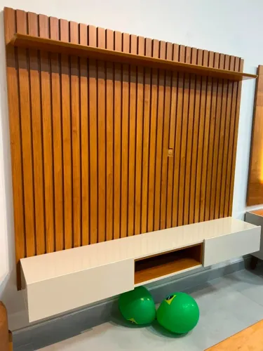 Painel Ripado com Nicho 100% MDF ULTIMA PEÇA!
