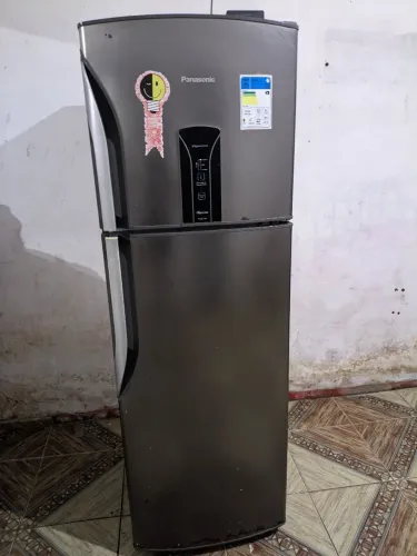 Geladeira Panasonic
