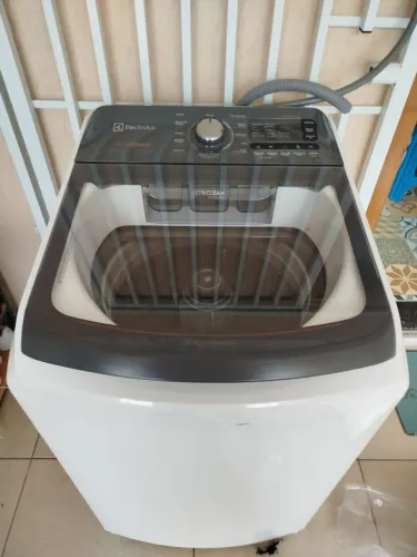 Máquina de lavar Electrolux 14 kg