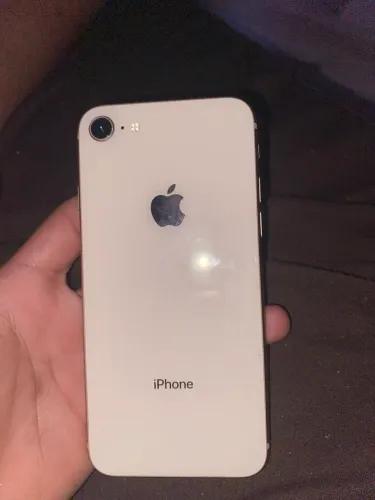 iPhone 8