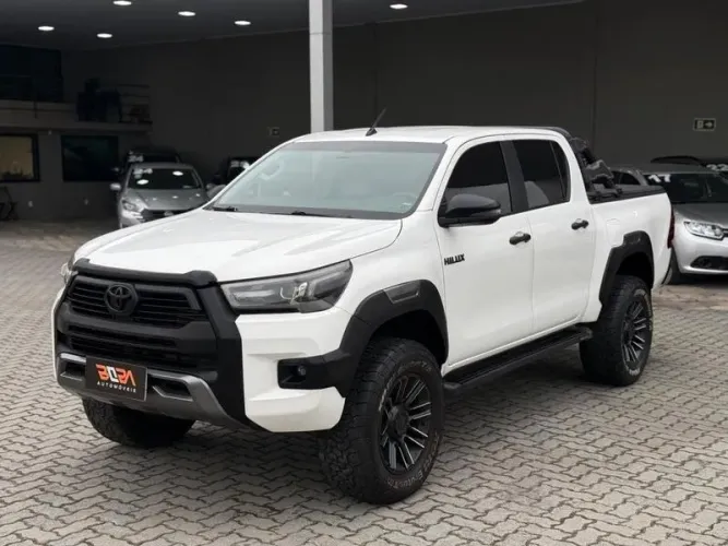 Toyota Hilux CD 4X4 2.8 Diesel Mec. 2020