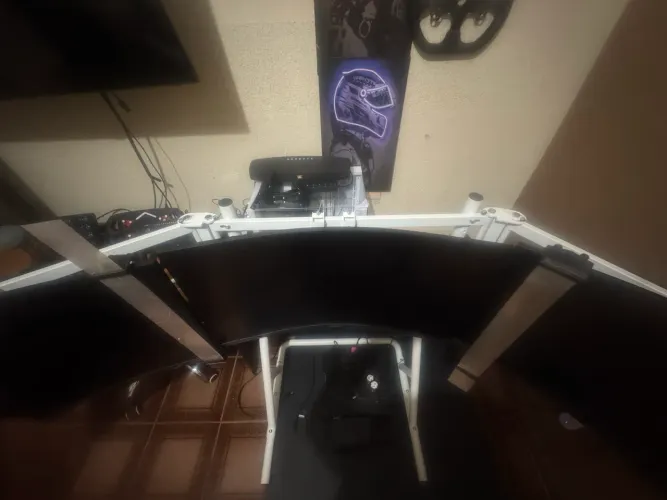 Suporte 3 telas para simulador de corrida termaltake