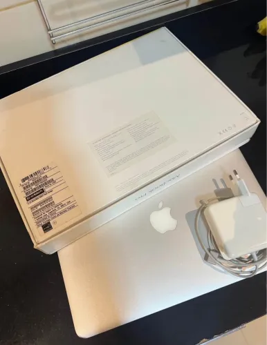 MACBOOK PRO