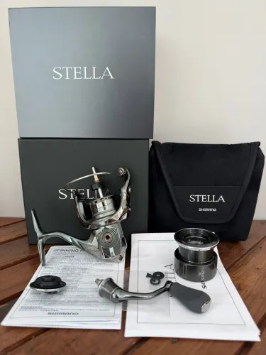Molinete Shimano Stella FK C2500SXG 2022 - Top de linha - Estado de conservação excelente