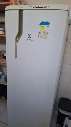 Vende-se Geladeira usada