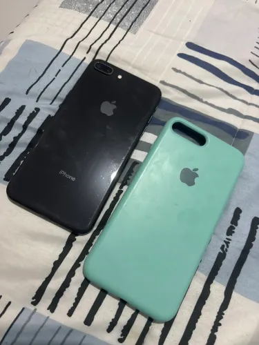 Vendo 8plus top trinco na frente