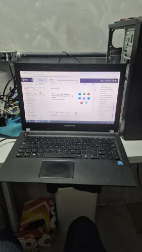 NOTEBOOK COM SSD (RÁPIDO) BATERIA VICIADA