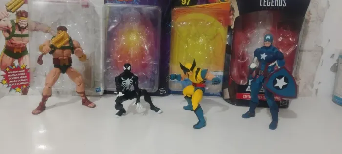 Marvel legends lote cap América, Wolverine, h aranha e Hércules 