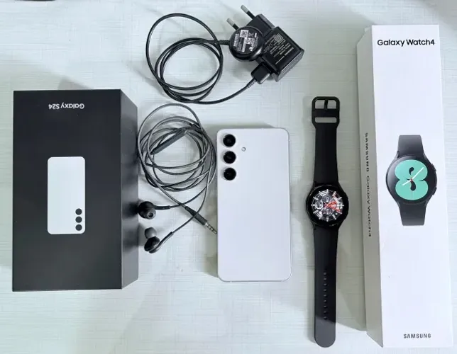 Samsung S24 256 Gb + Galaxy Watch 4 Bluetooth
