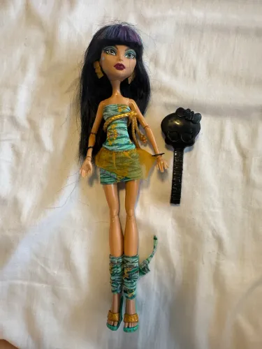 Cléo e Ghulia Laboratório monster high