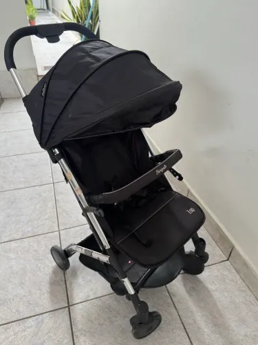 Carrinho de Bebê Dobrável