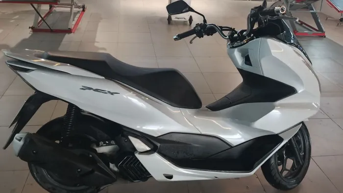 PCX Branco pérola 