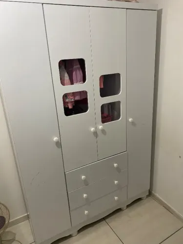 Guarda roupa infantil