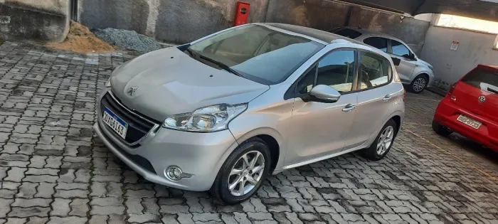 Peugeot 208 Allure 1.5 Flex 8V 5P 2015