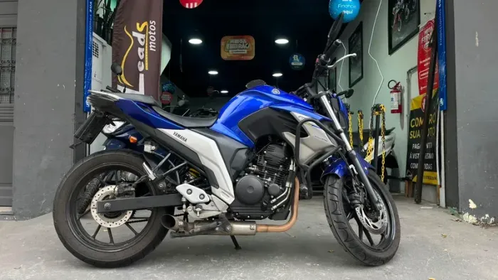 Yamaha FZ25