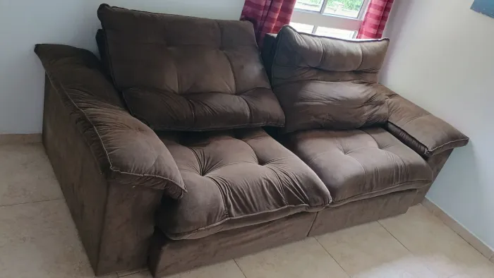 Sofá retrátil reclinável 