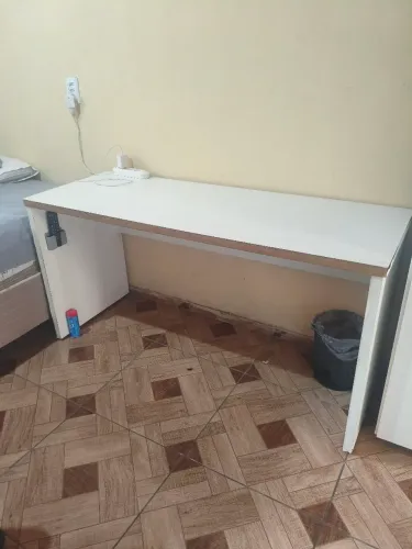 Mesa escritório Promoção SemiNova Madeira Pura