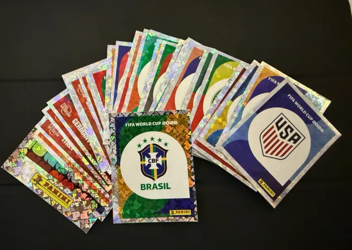 FIGURINHAS COPA MUNDO 2026 - seleção brasileira, escudos, FWCs, craques, Coca Cola