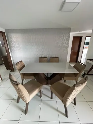 Mesa de jantar 6 lugares