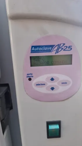 Autoclave horizontal