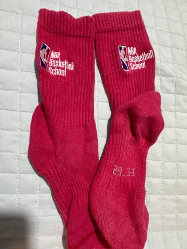 Meião de basquete NBA avermelha