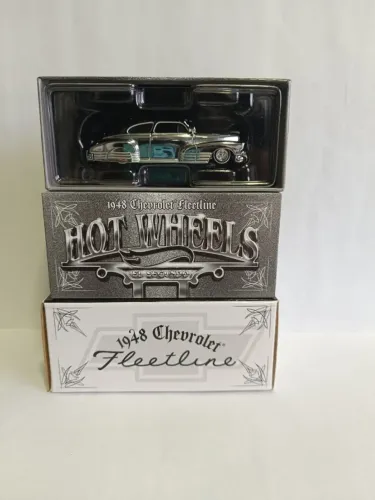 Hot Wheels RLC 1948 Chevy Fleetline chase