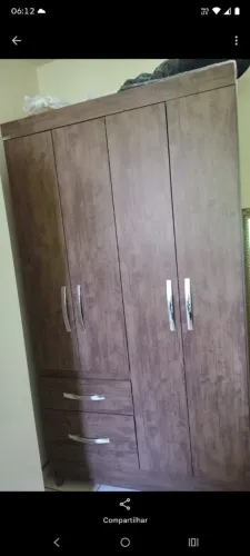 Vendo guarda-roupa semi novo. Nunca foi desmontado