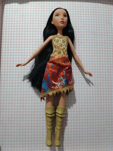 Boneca Pocahontas Disney