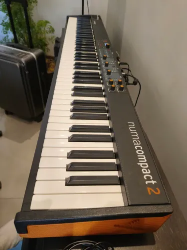 Stage Piano Numa Compact 2